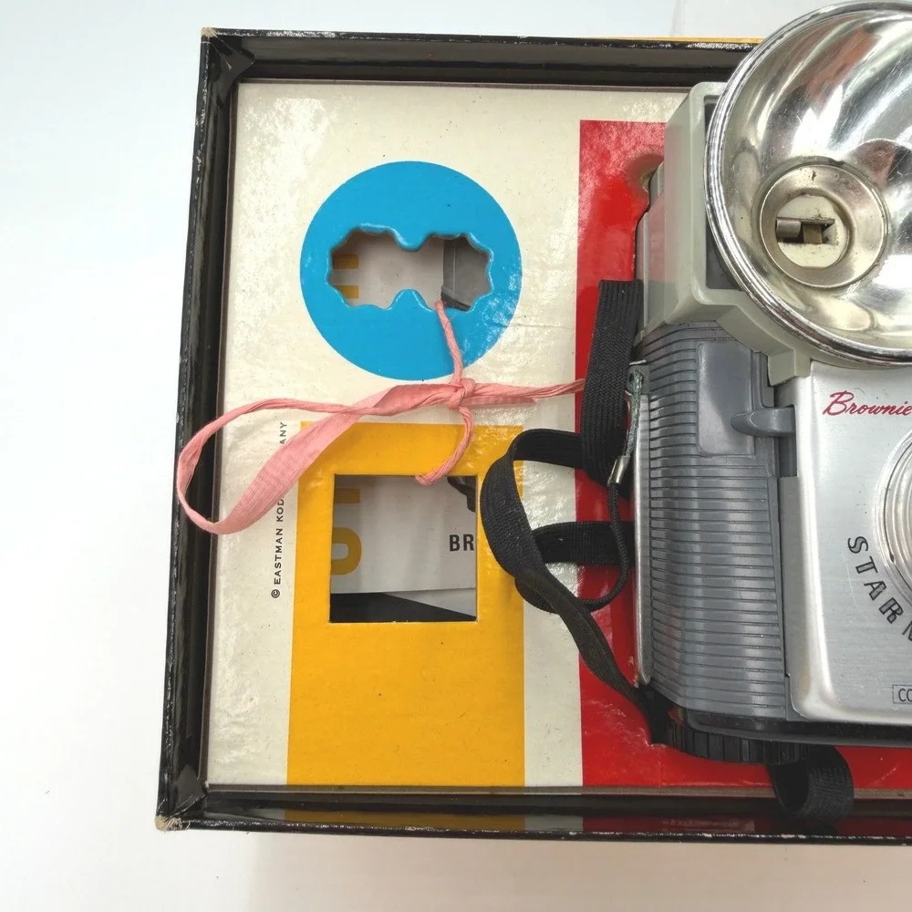 Vintage Kodak Brownie Starmite Camera Outfit 127 Film Dakon Lens Original‎ Box